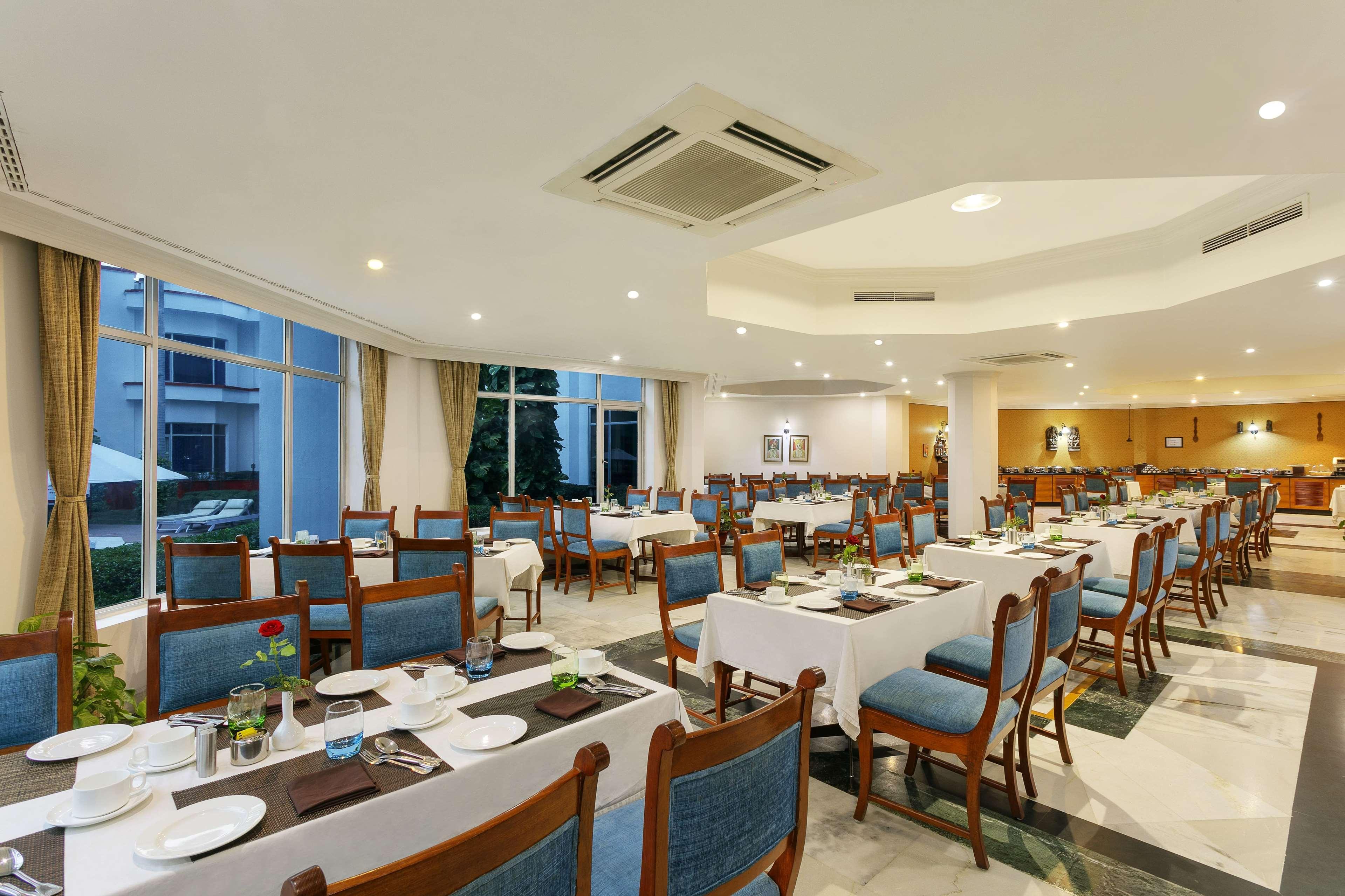 מלון Ramada קג'ורהו מראה חיצוני תמונה